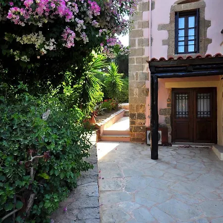In Guest - Traditional For Relaxation And Rejuvenation Guest house Chania (Crete)